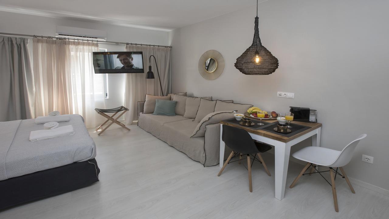 Ermou Stylish Suites By Ghh 아테네 외부 사진