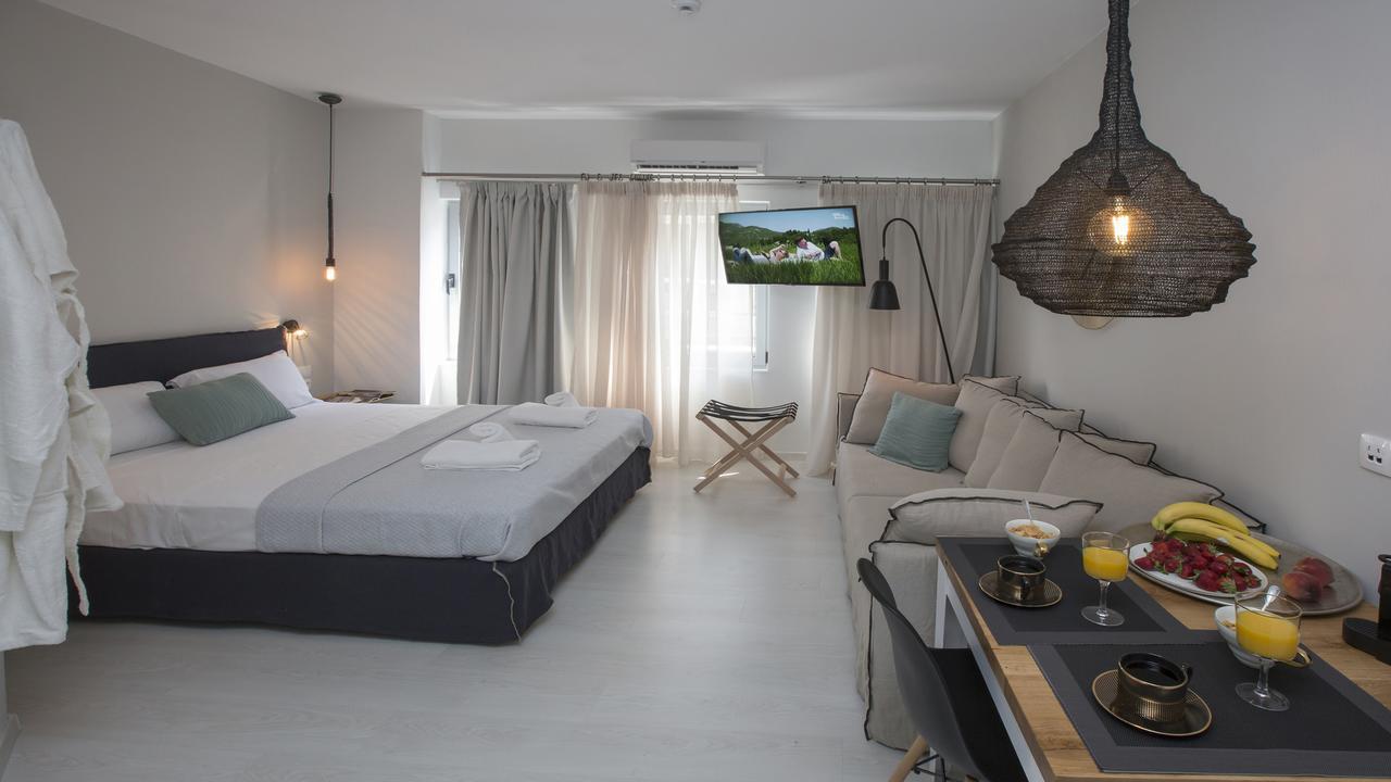 Ermou Stylish Suites By Ghh 아테네 외부 사진